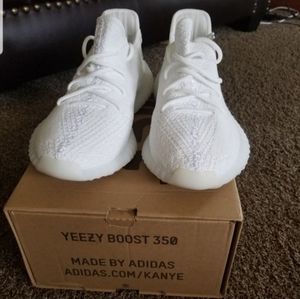 Yeezy boost 350 V2 cream white read description